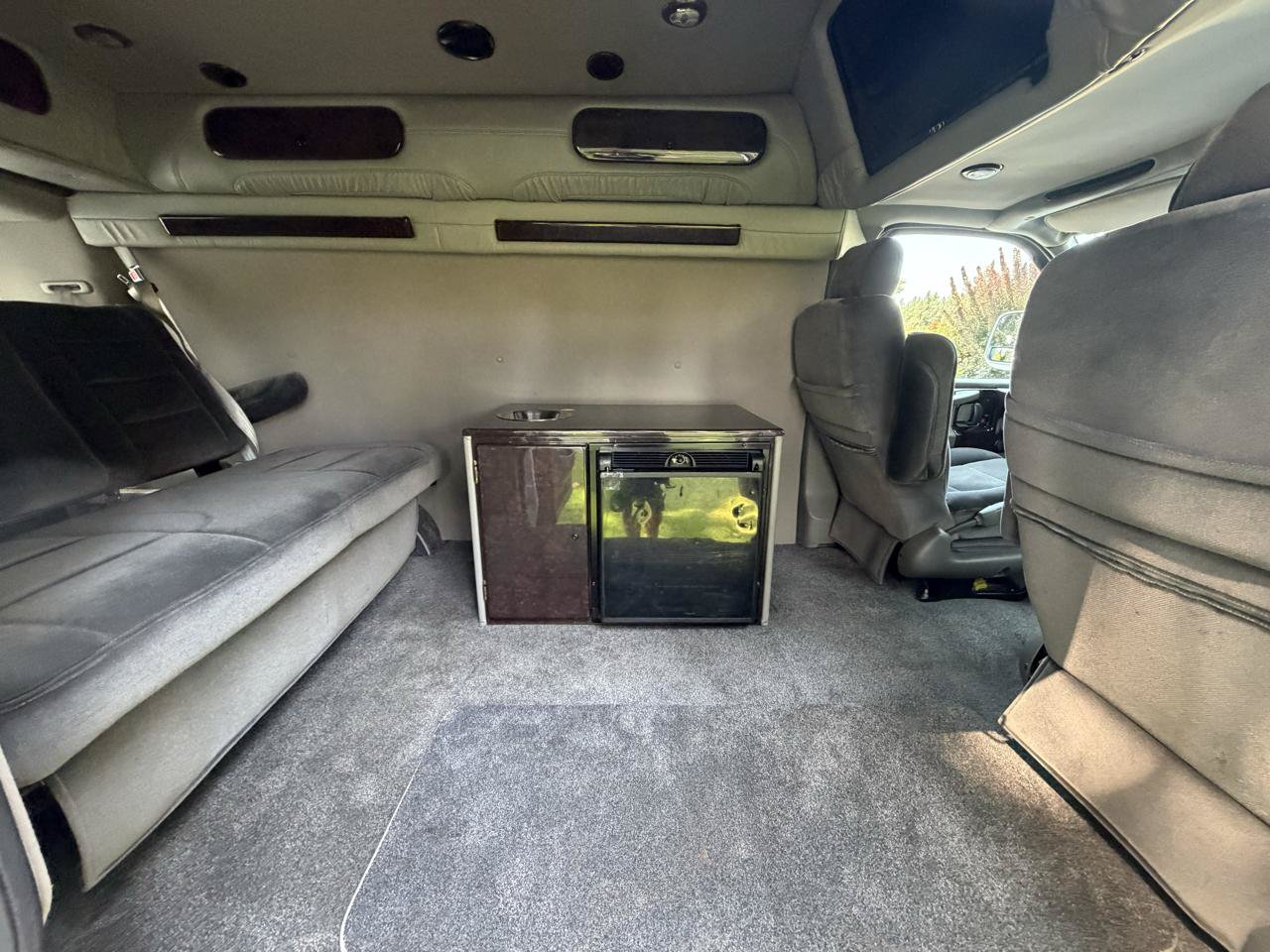 Used 2011 GMC Savana 1500 AWD image 21