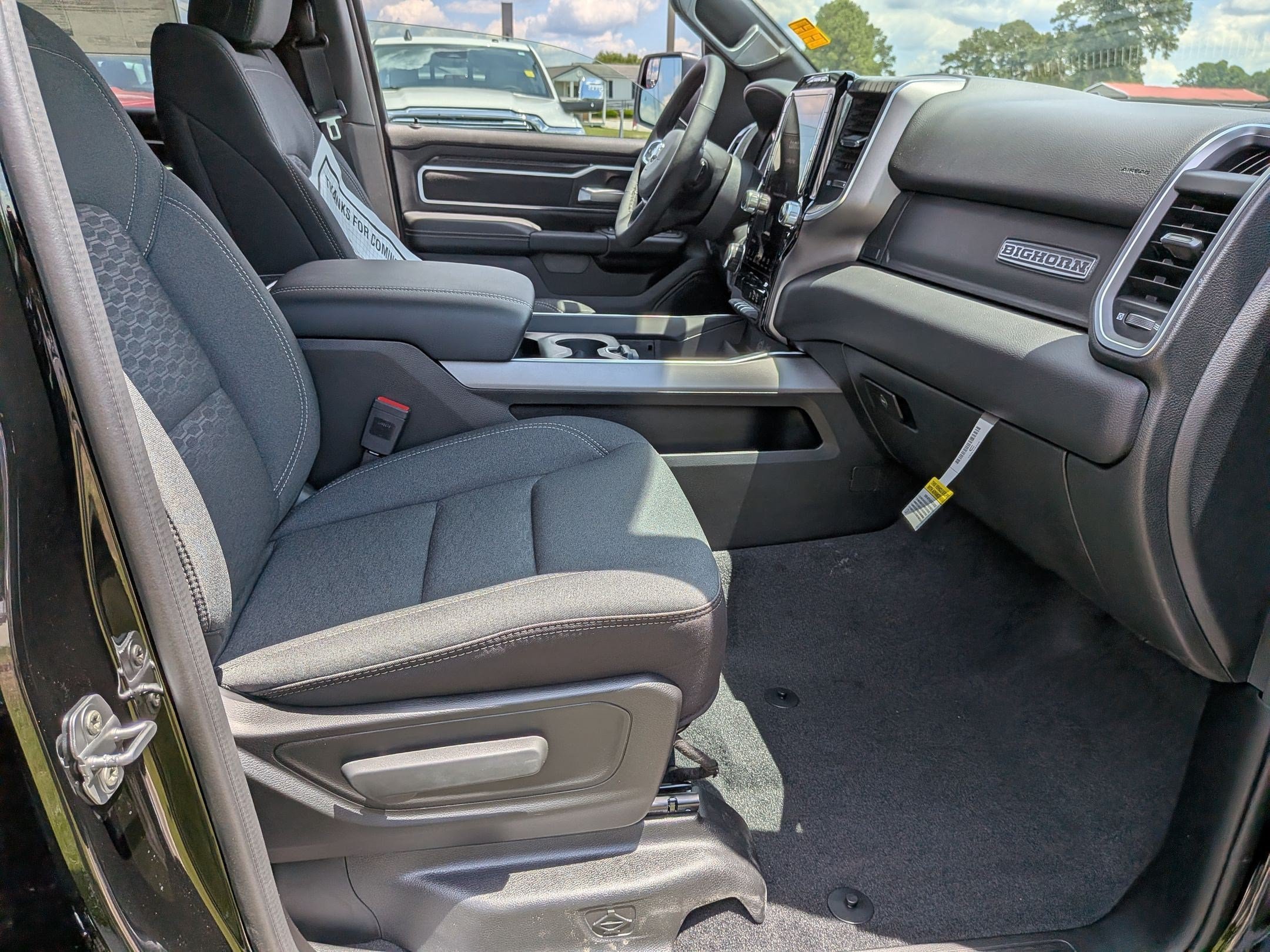 New 2026 RAM 1500 Big Horn AWD/4WD image 19