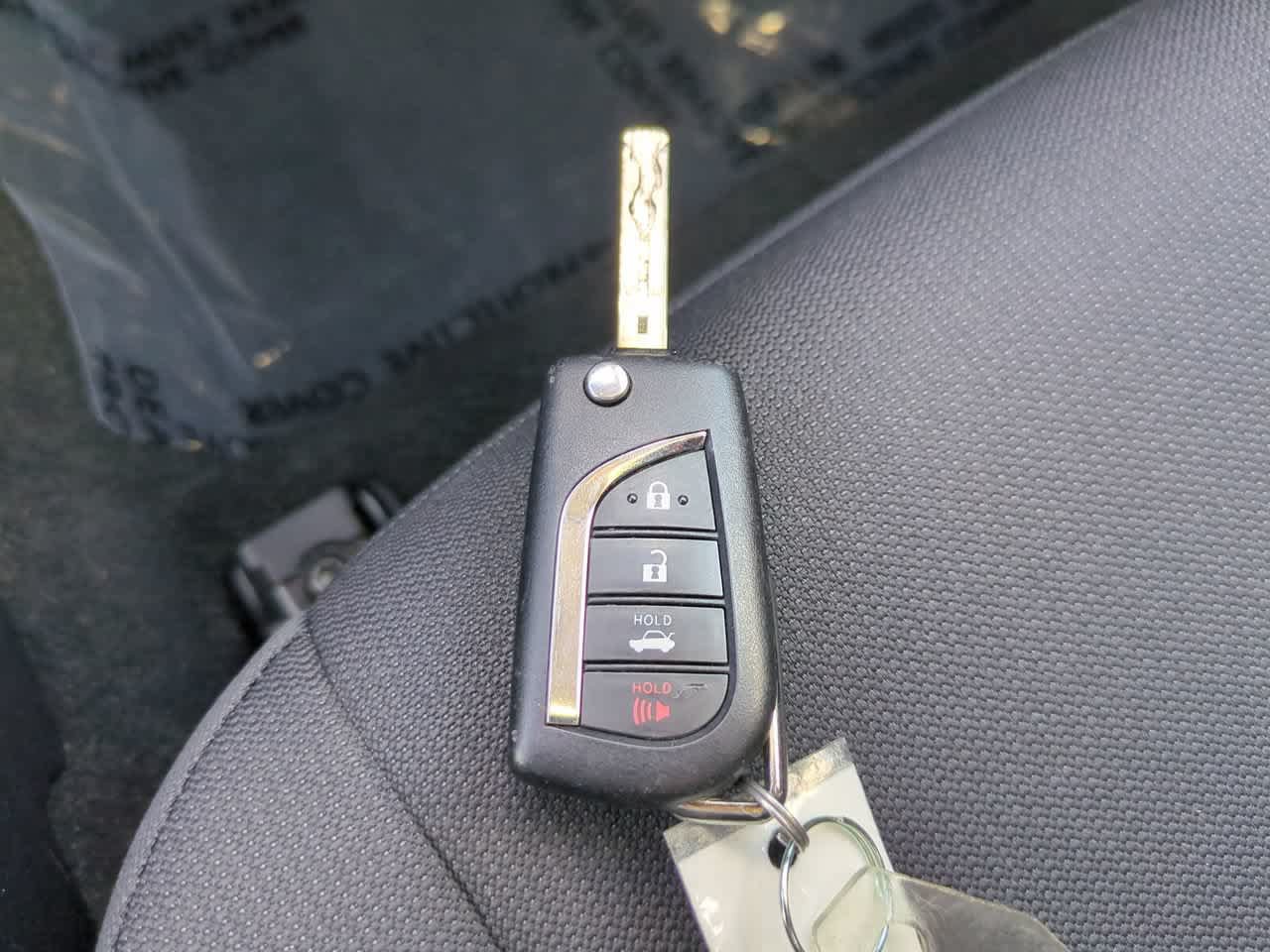 Certified 2025 Toyota Corolla LE FWD image 25