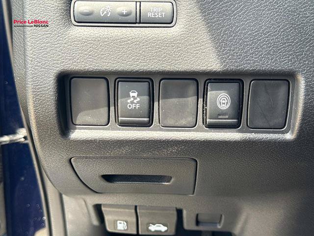 Used 2023 Nissan Murano SV FWD image 19