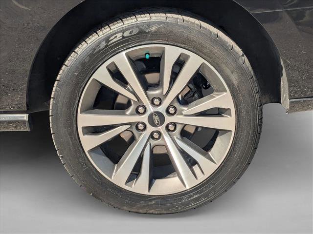 Used 2020 Ford Expedition Platinum image 25