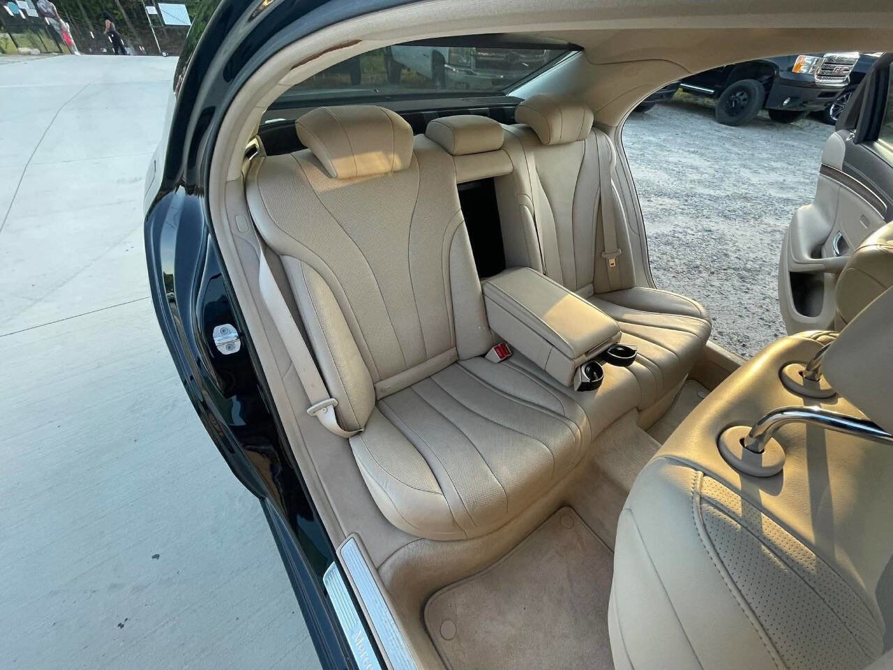 Used 2014 Mercedes-Benz S 550 Sedan image 33