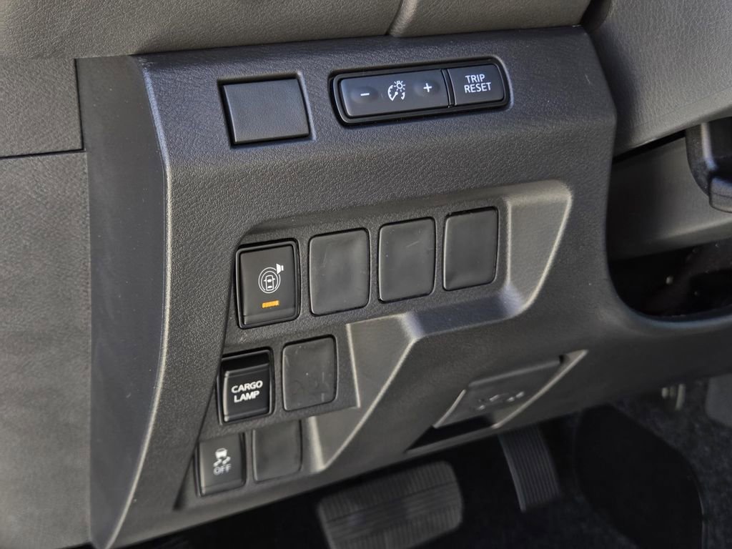 New 2026 Nissan Frontier SV w/ All-Weather Content Package image 15