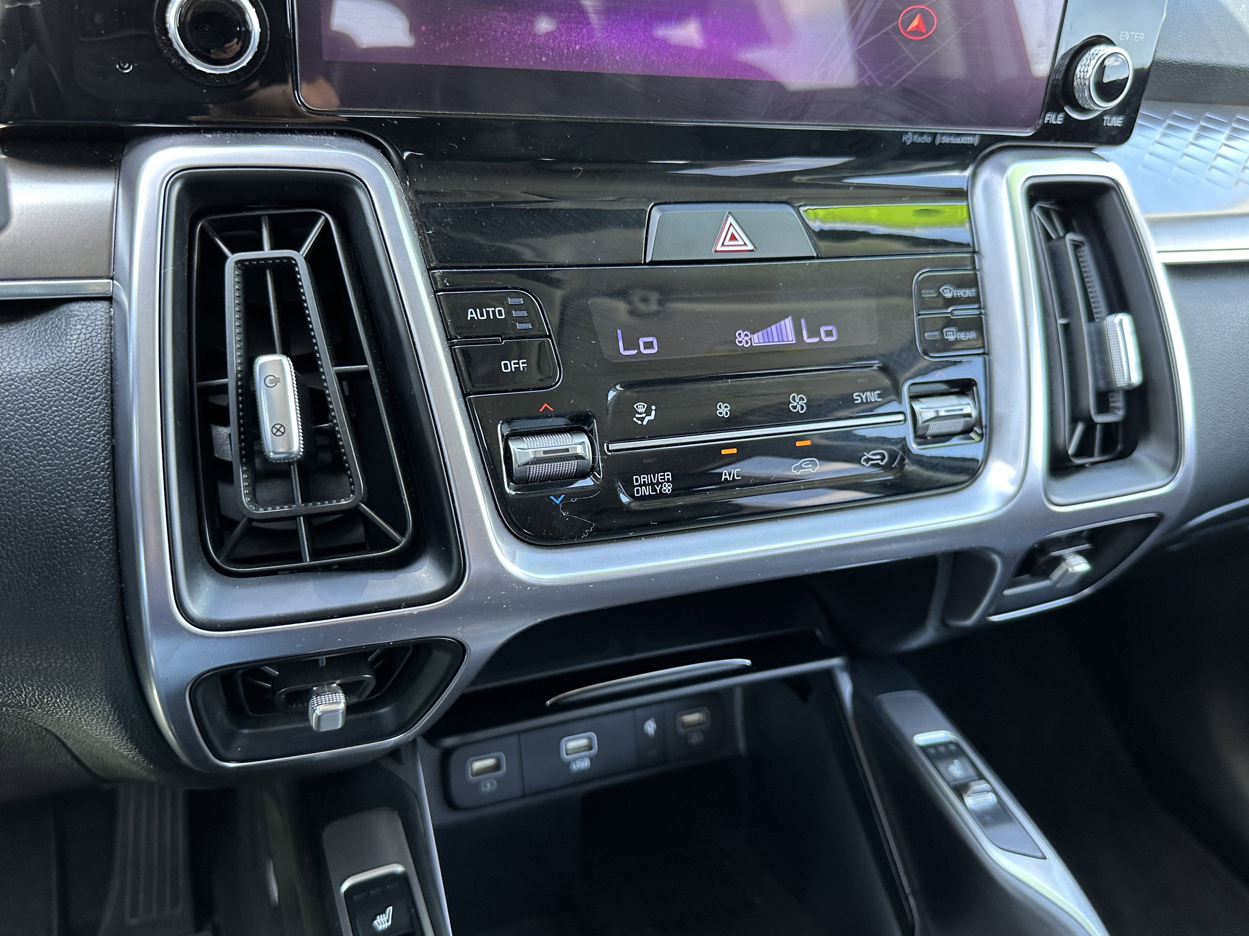 Certified 2023 Kia Sorento EX image 32