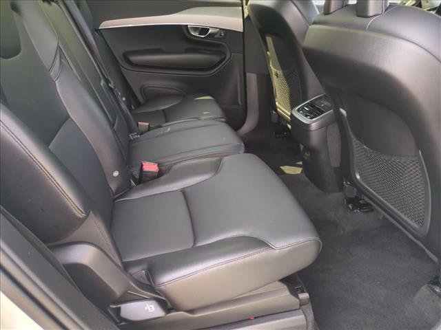 Used 2021 Volvo XC90 T5 Momentum w/ Protection Package Premier image 21