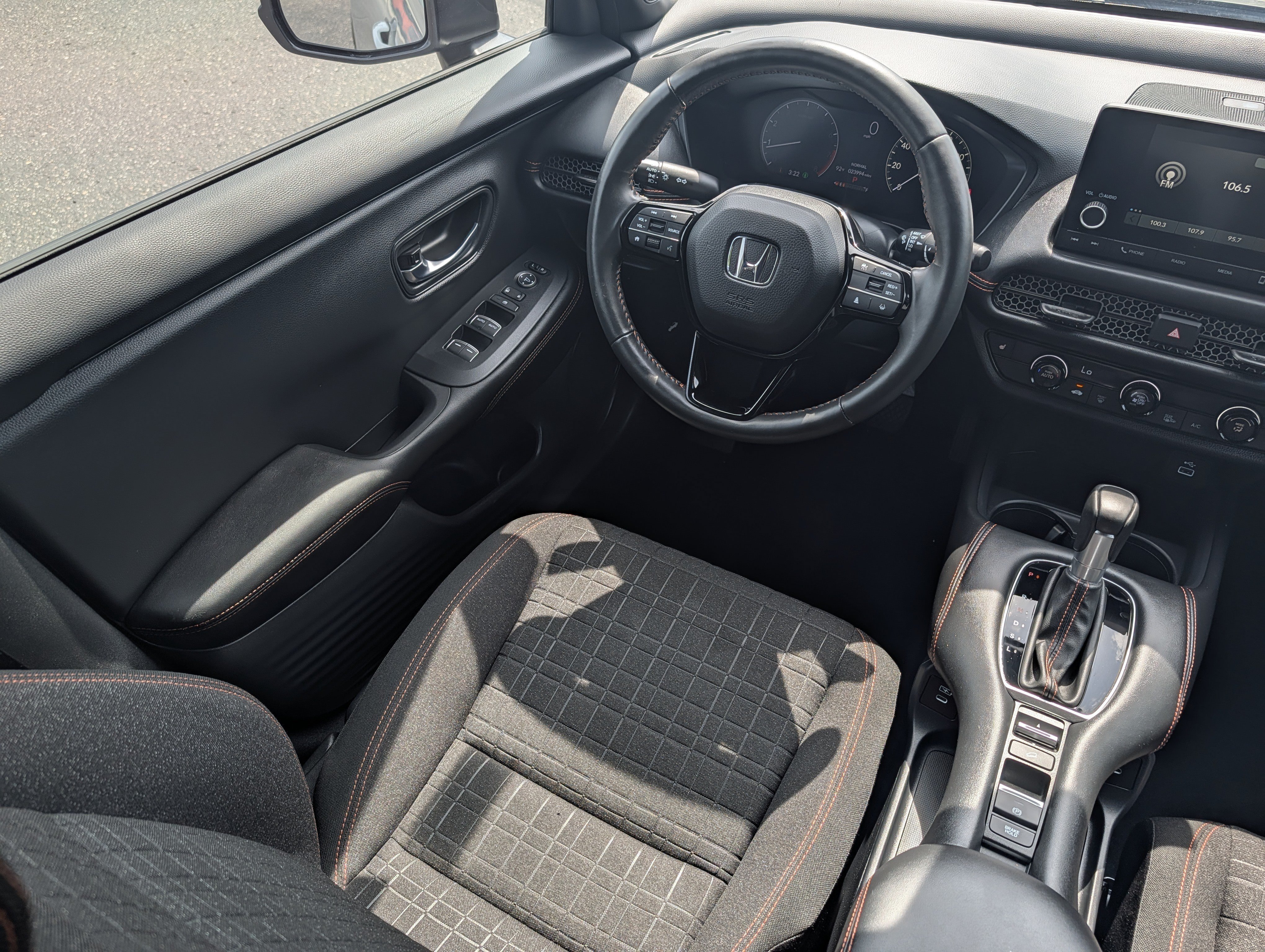 Used 2024 Honda HR-V Sport image 9
