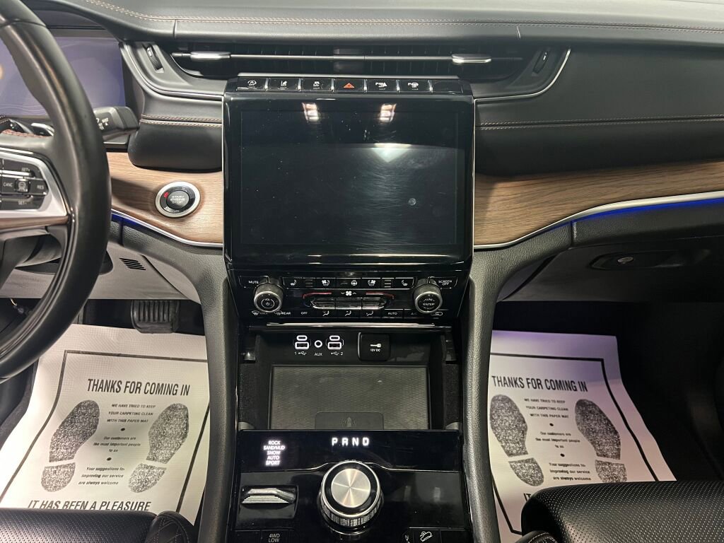 Used 2021 Jeep Grand Cherokee L Summit w/ Advanced Protech Group IV image 8