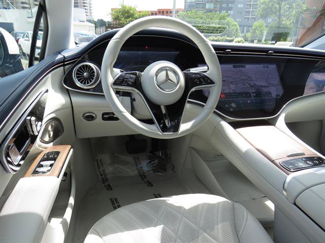 Certified 2023 Mercedes-Benz EQS 580 4MATIC Sedan w/ Manufactur Interior Package image 9