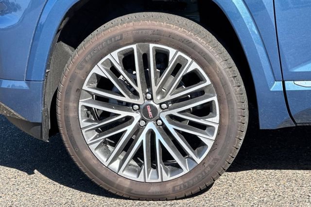 New 2026 GMC Terrain Denali w/ LPO, Floor Liner Package AWD/4WD image 30