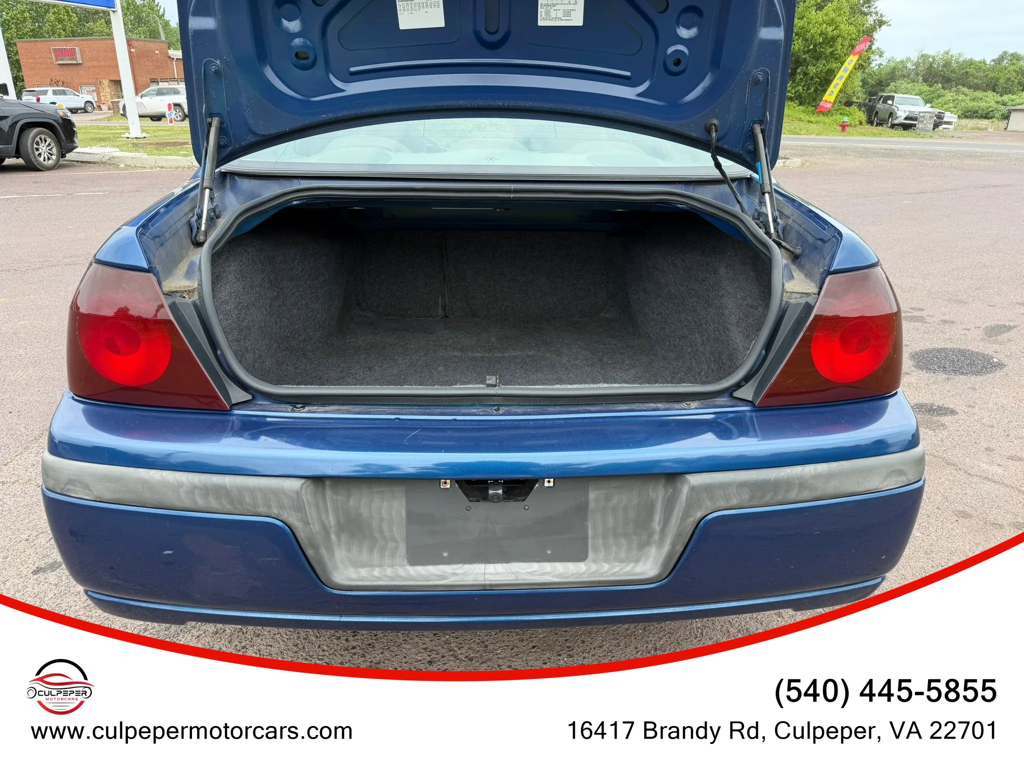 Used 2004 Chevrolet Impala w/ Preferred Equipment Group FWD image 12