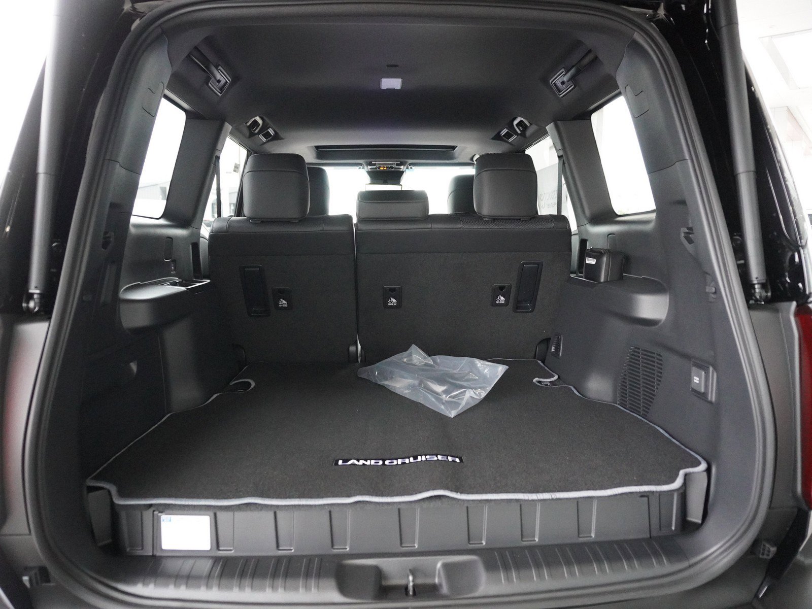 New 2026 Toyota Land Cruiser AWD/4WD image 12