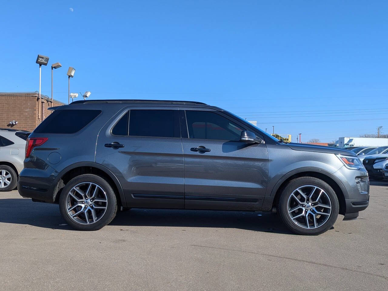 Used 2019 Ford Explorer Sport w/ Equipment Group 401A image 3