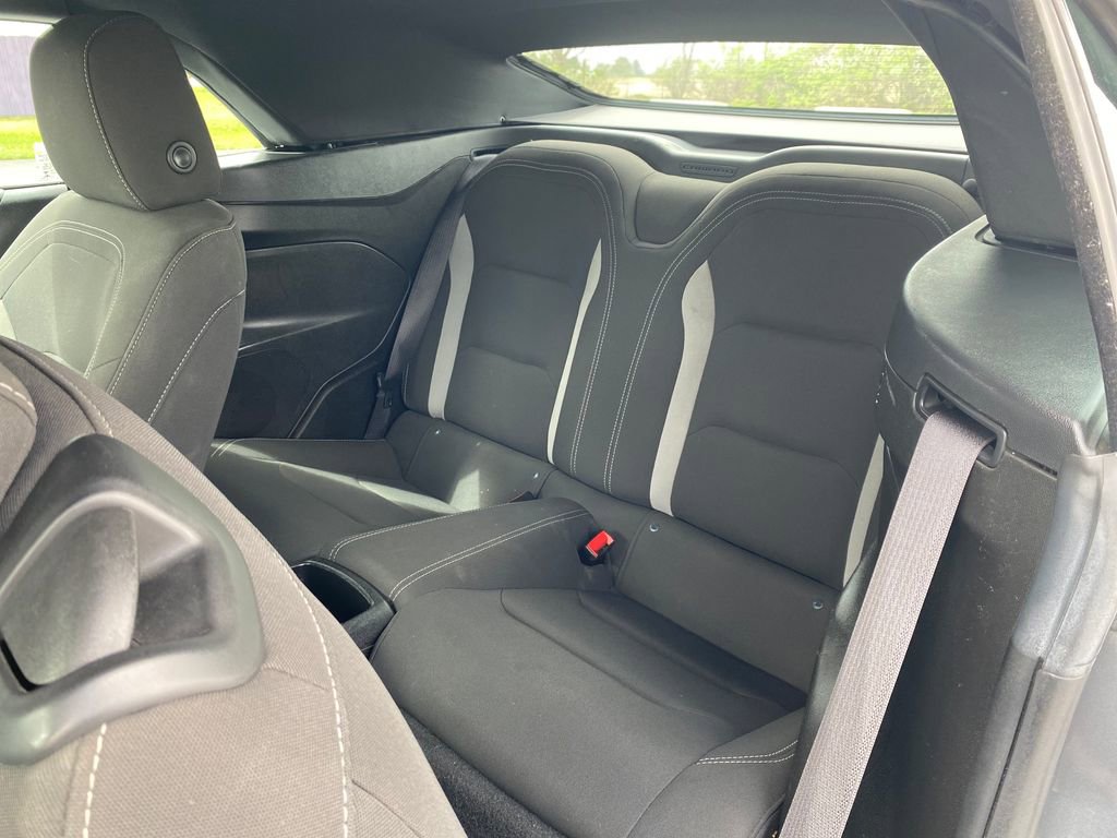 Used 2020 Chevrolet Camaro LT image 18