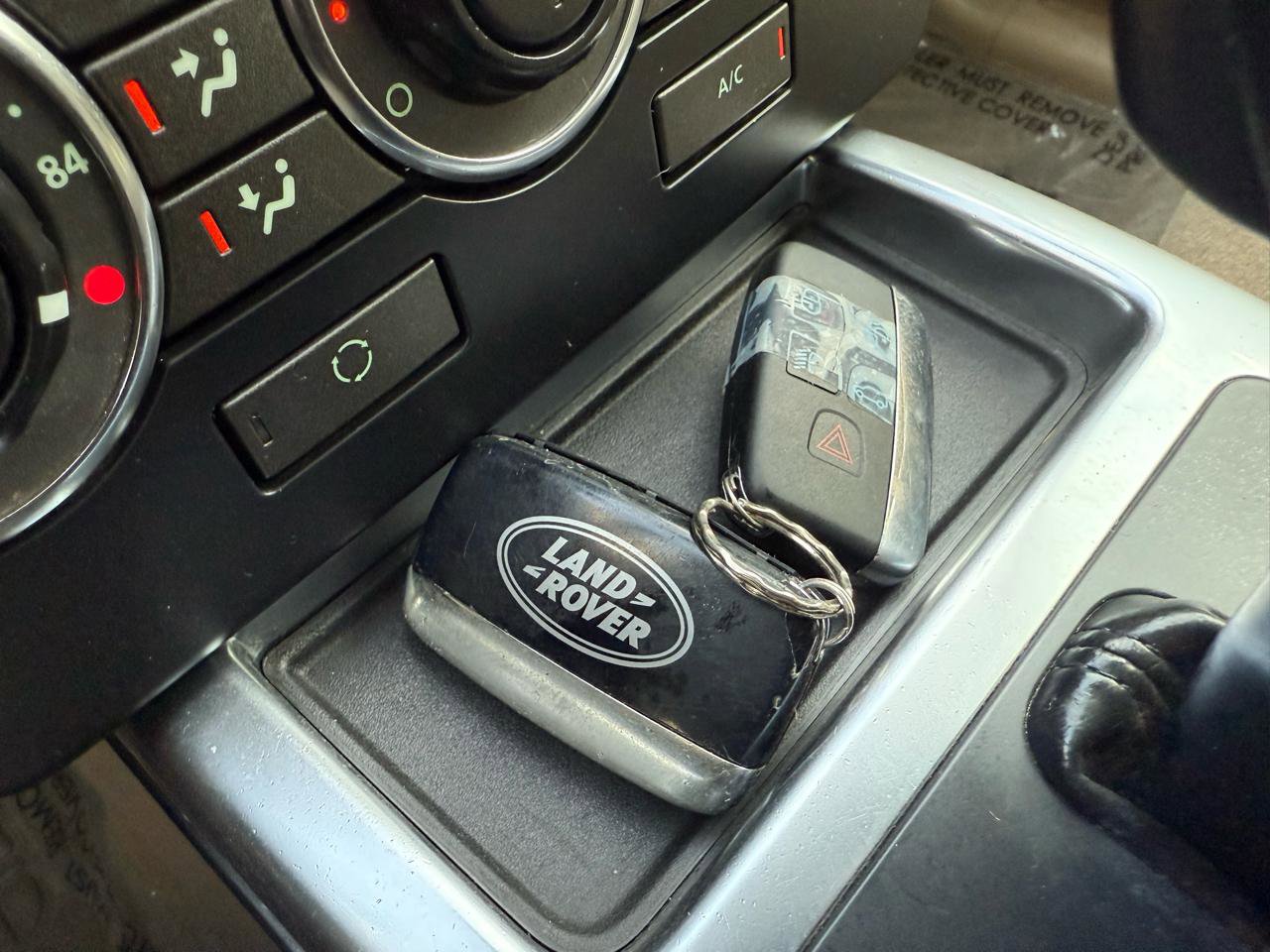 Used 2013 Land Rover LR2 image 35