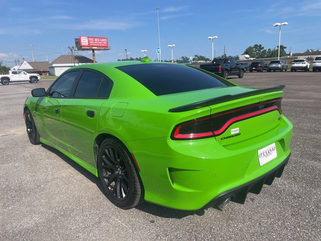 Used 2017 Dodge Charger R/T Scat Pack w/ Beats Audio Group RWD image 5