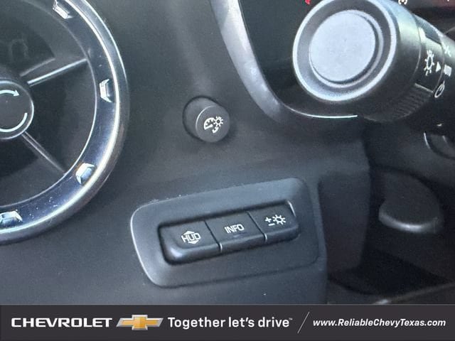 Used 2022 Chevrolet Camaro SS RWD image 28