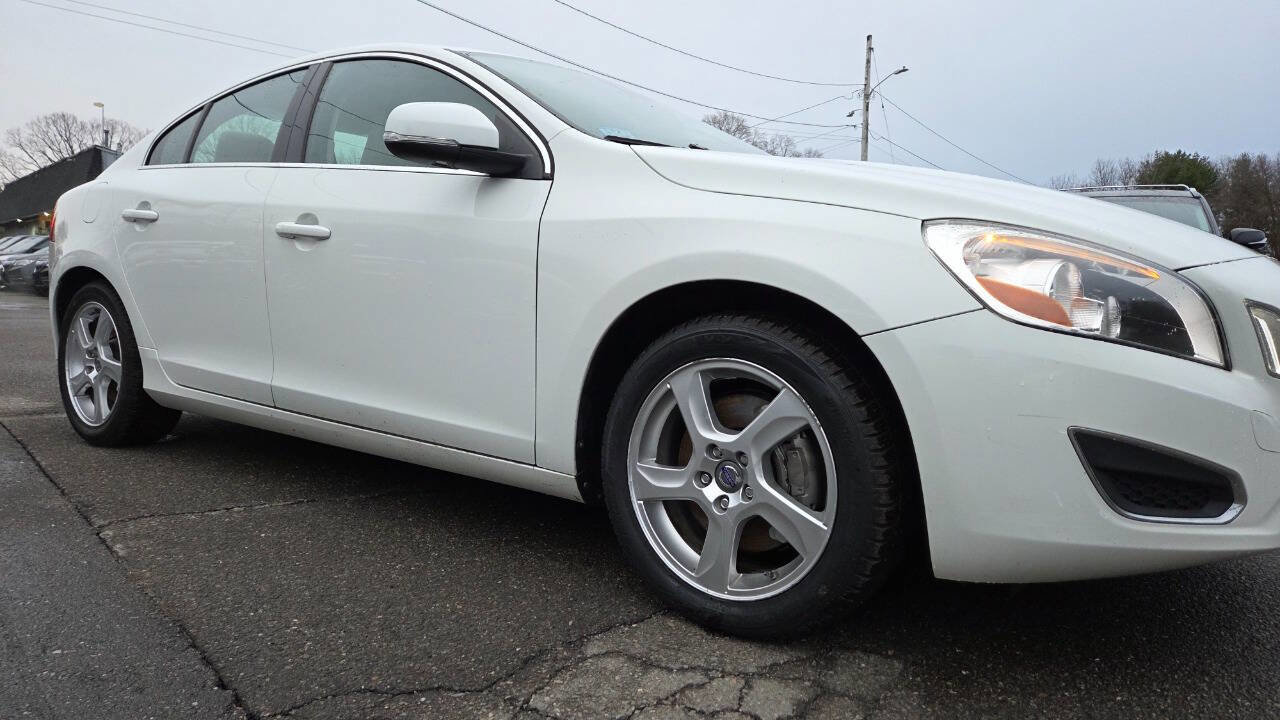Used 2012 Volvo S60 T5 image 17