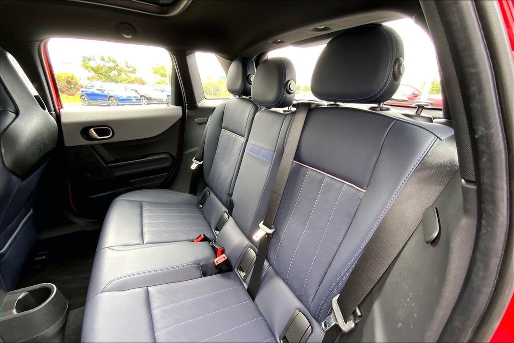 Certified 2025 MINI Cooper S FWD image 28