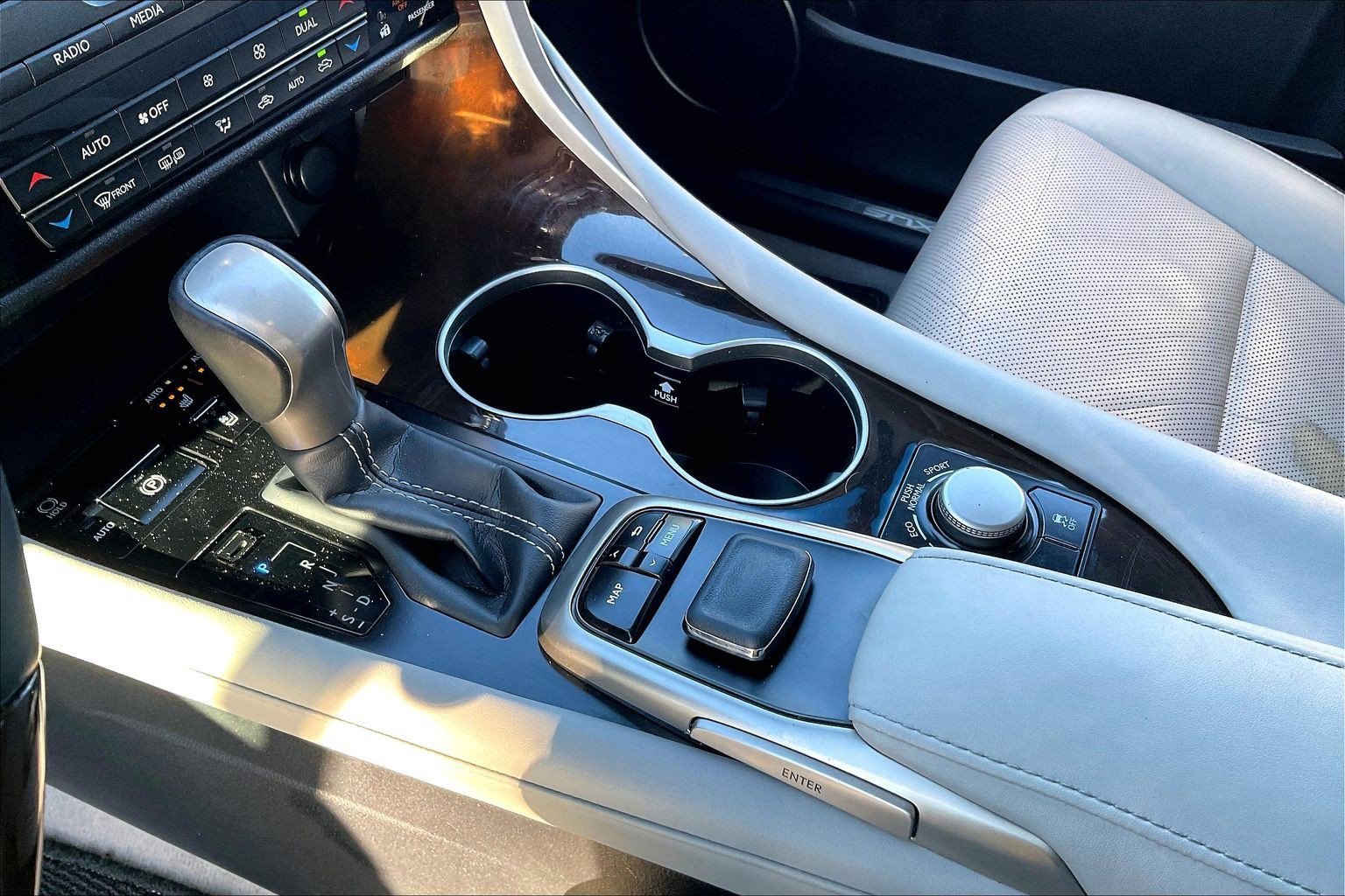 Used 2019 Lexus RX 350 FWD image 14