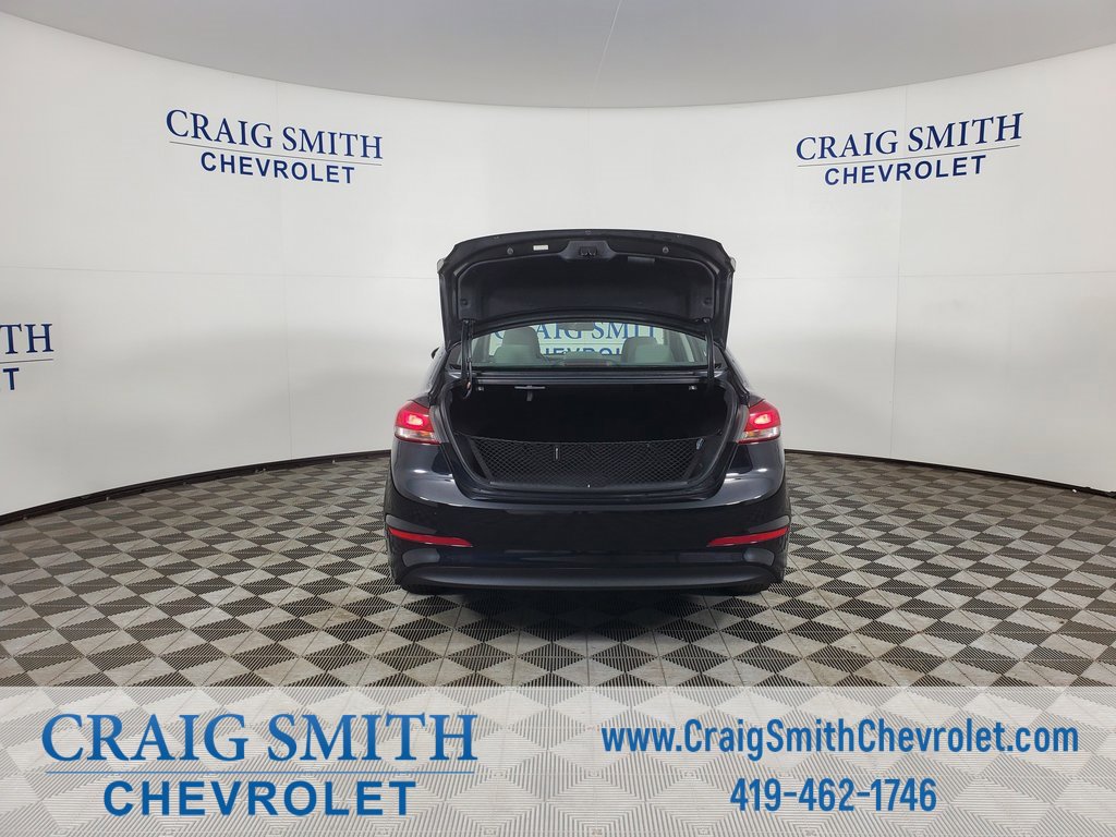 Used 2017 Hyundai Elantra SE w/ Cargo Package image 15