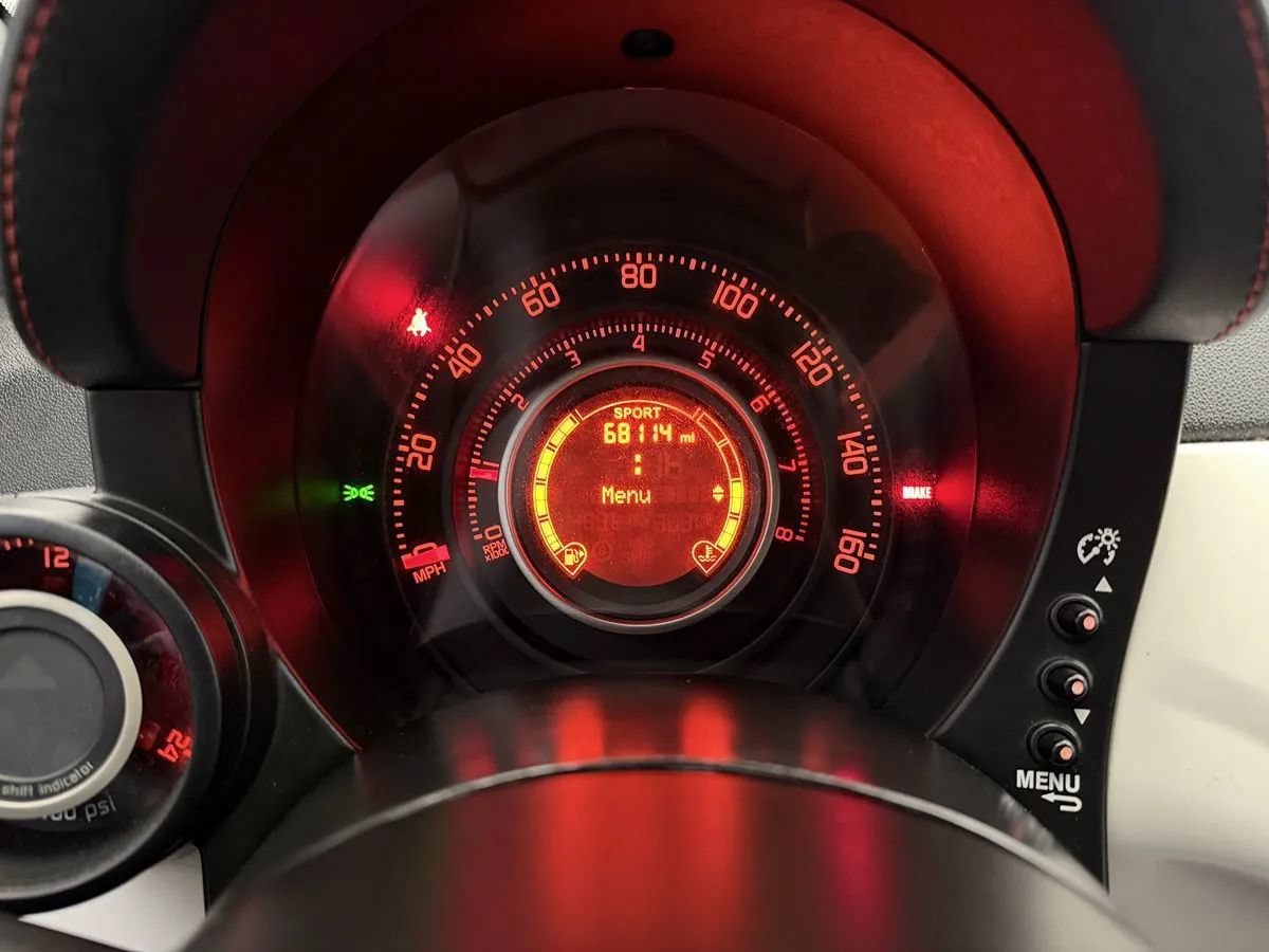 Used 2013 FIAT 500 Abarth FWD image 11