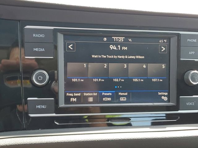 Used 2021 Volkswagen Jetta SE FWD image 25