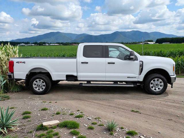 Certified 2024 Ford F350 XLT image 7