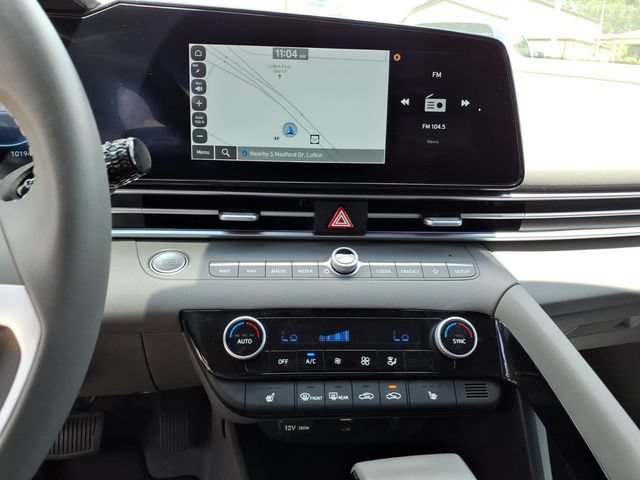 Certified 2025 Hyundai Elantra SEL FWD image 15