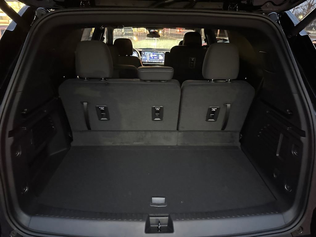 New 2026 Chevrolet Traverse LT image 24