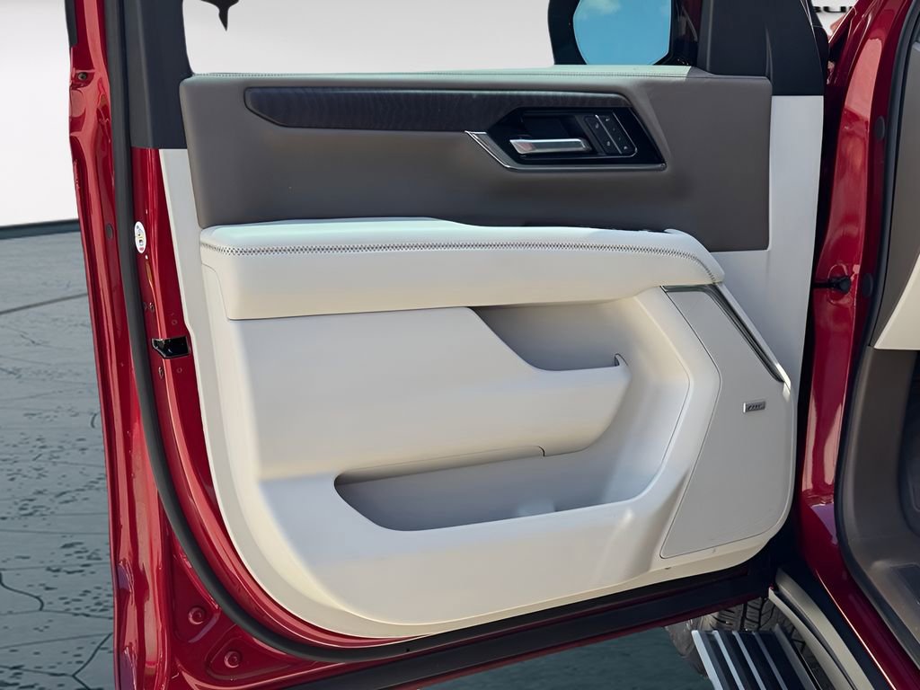 Used 2025 GMC Yukon Denali w/ Sun & Power Step Package RWD image 17