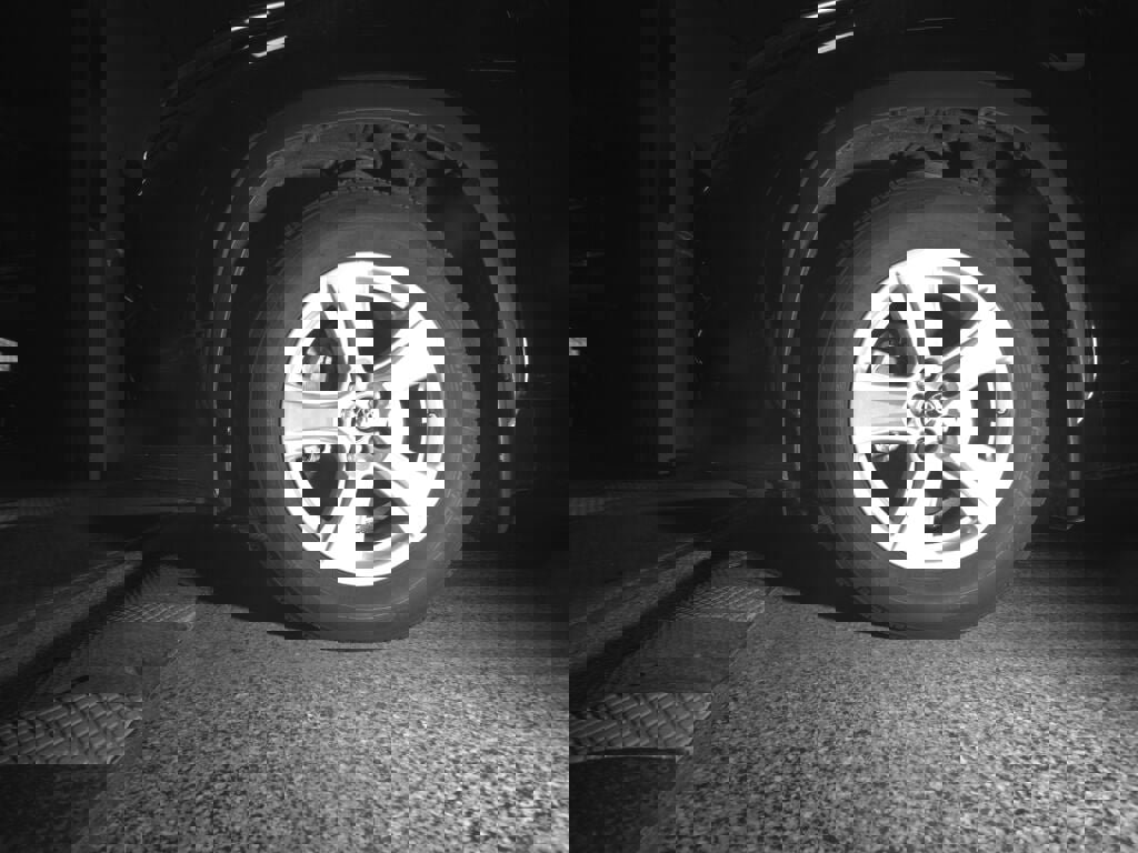 Certified 2023 Toyota Highlander L image 33