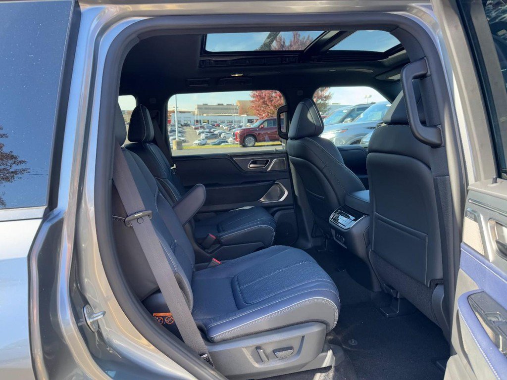 New 2026 INFINITI QX80 4WD w/ Sport Exterior Package image 5