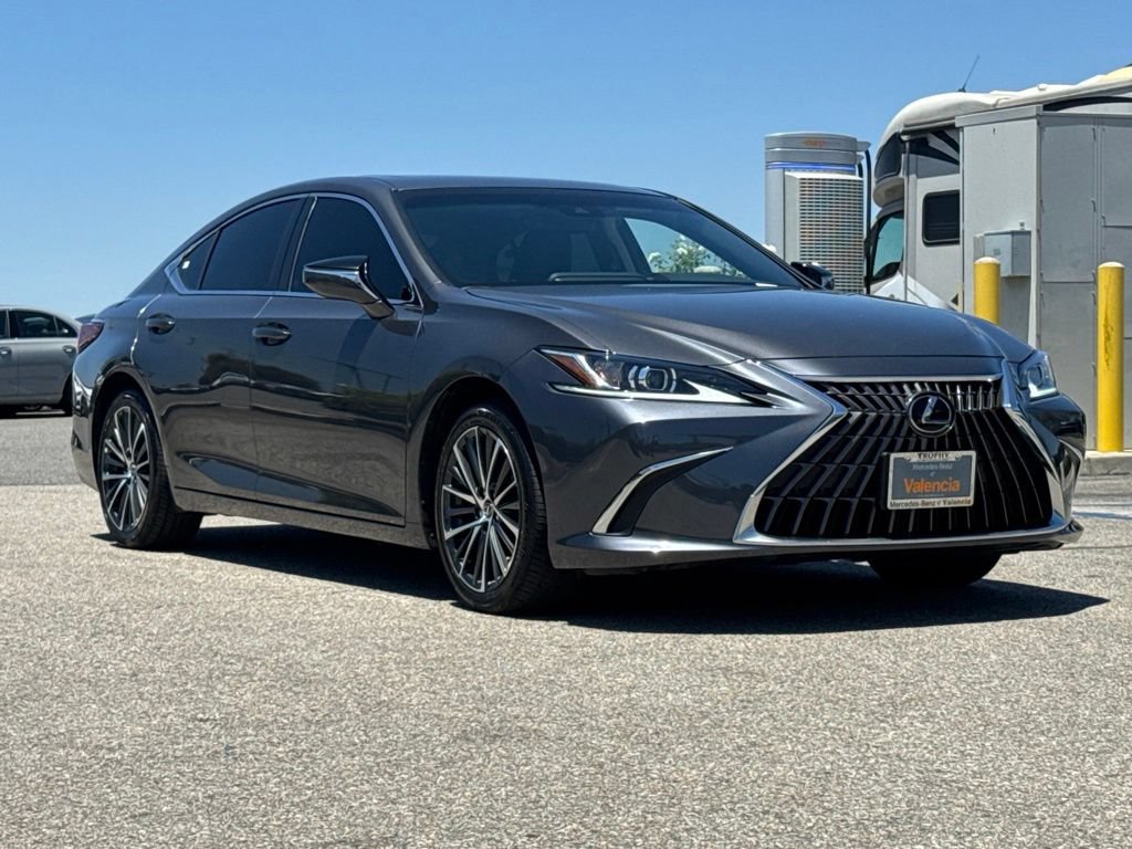 Used 2025 Lexus ES 350 w/ Premium Package FWD image 5