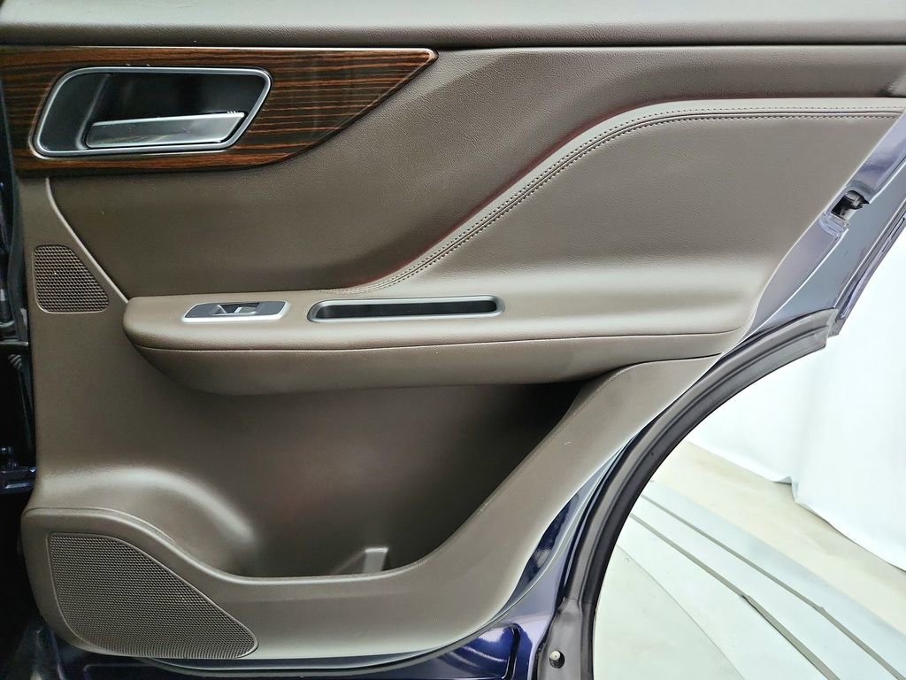 Used 2019 Jaguar F-PACE Portfolio image 37