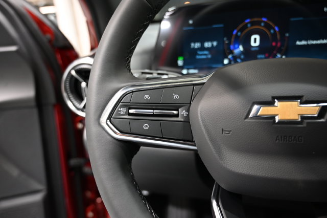 New 2027 Chevrolet Equinox LT w/ Convenience Package II FWD image 24