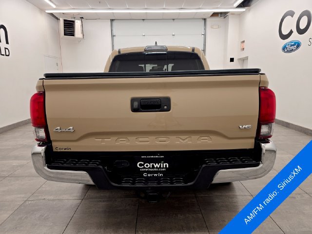 Used 2018 Toyota Tacoma SR5 AWD/4WD image 4