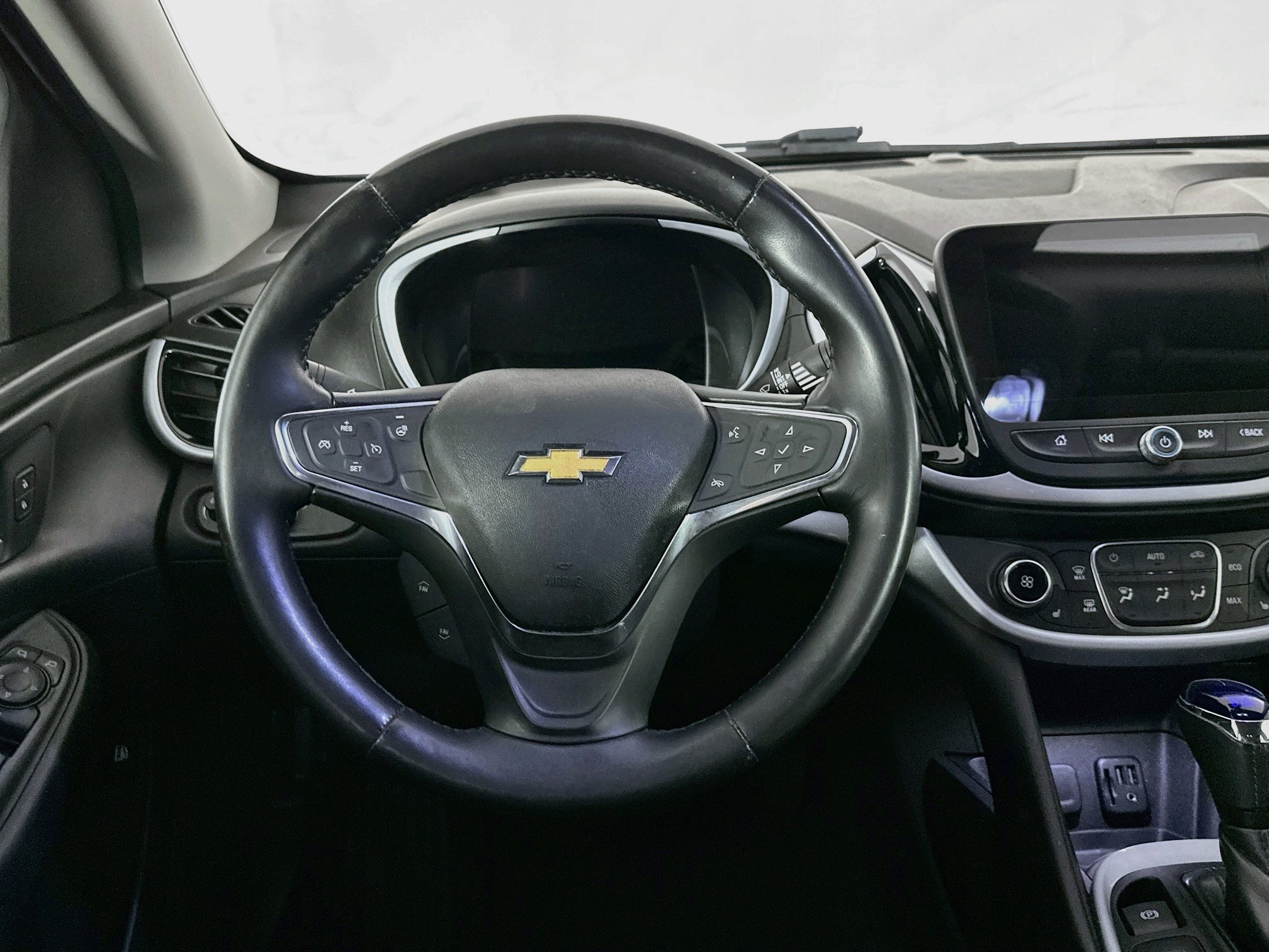 Used 2019 Chevrolet Volt LT w/ Power Convenience Package FWD image 17