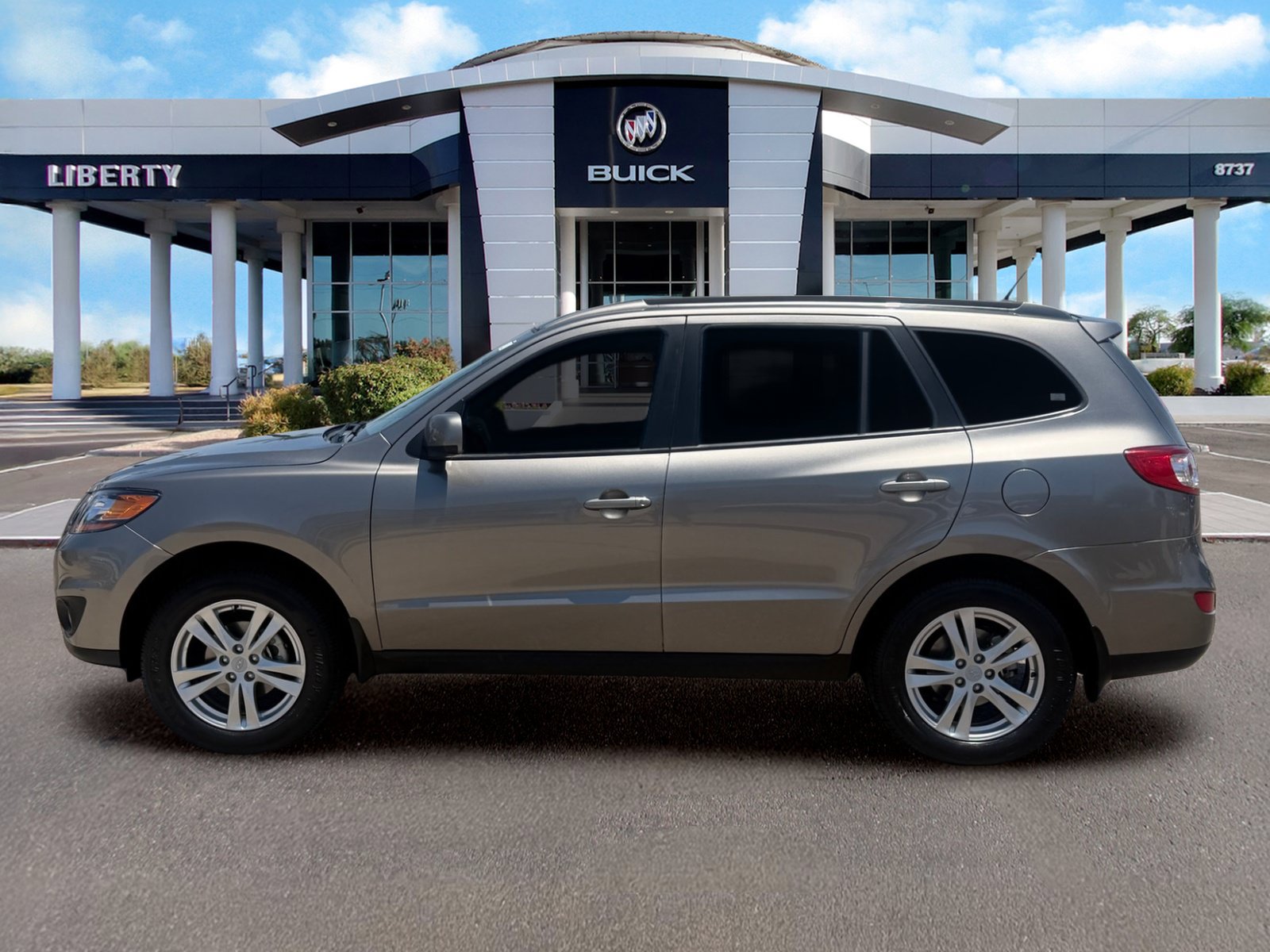 Used 2011 Hyundai Santa Fe SE FWD image 6