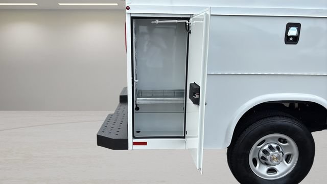 New 2025 Chevrolet Express 3500 w/ Power Convenience Package RWD image 22