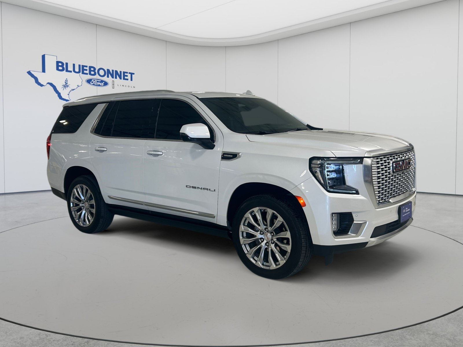 Used 2024 GMC Yukon Denali AWD/4WD image 3