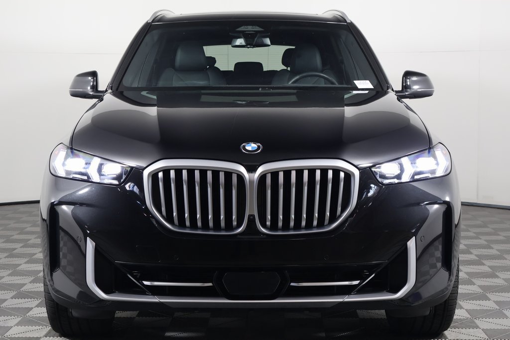 Certified 2024 BMW X5 sDrive40i w/ Premium Package RWD image 2