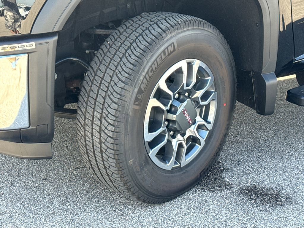 New 2026 GMC Sierra 2500 SLT w/ SLT Premium Package AWD/4WD image 24