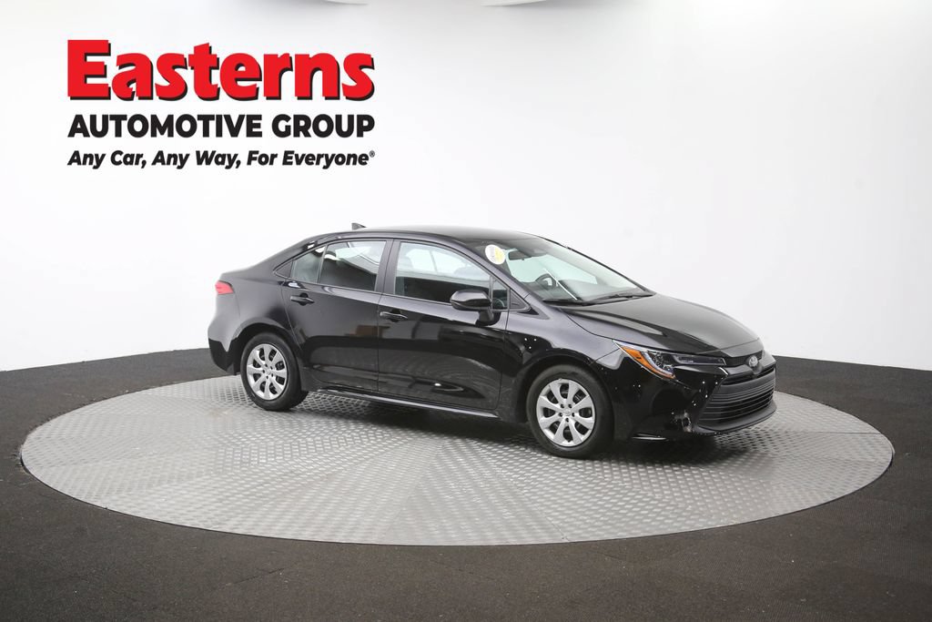 Used 2025 Toyota Corolla LE FWD image 49
