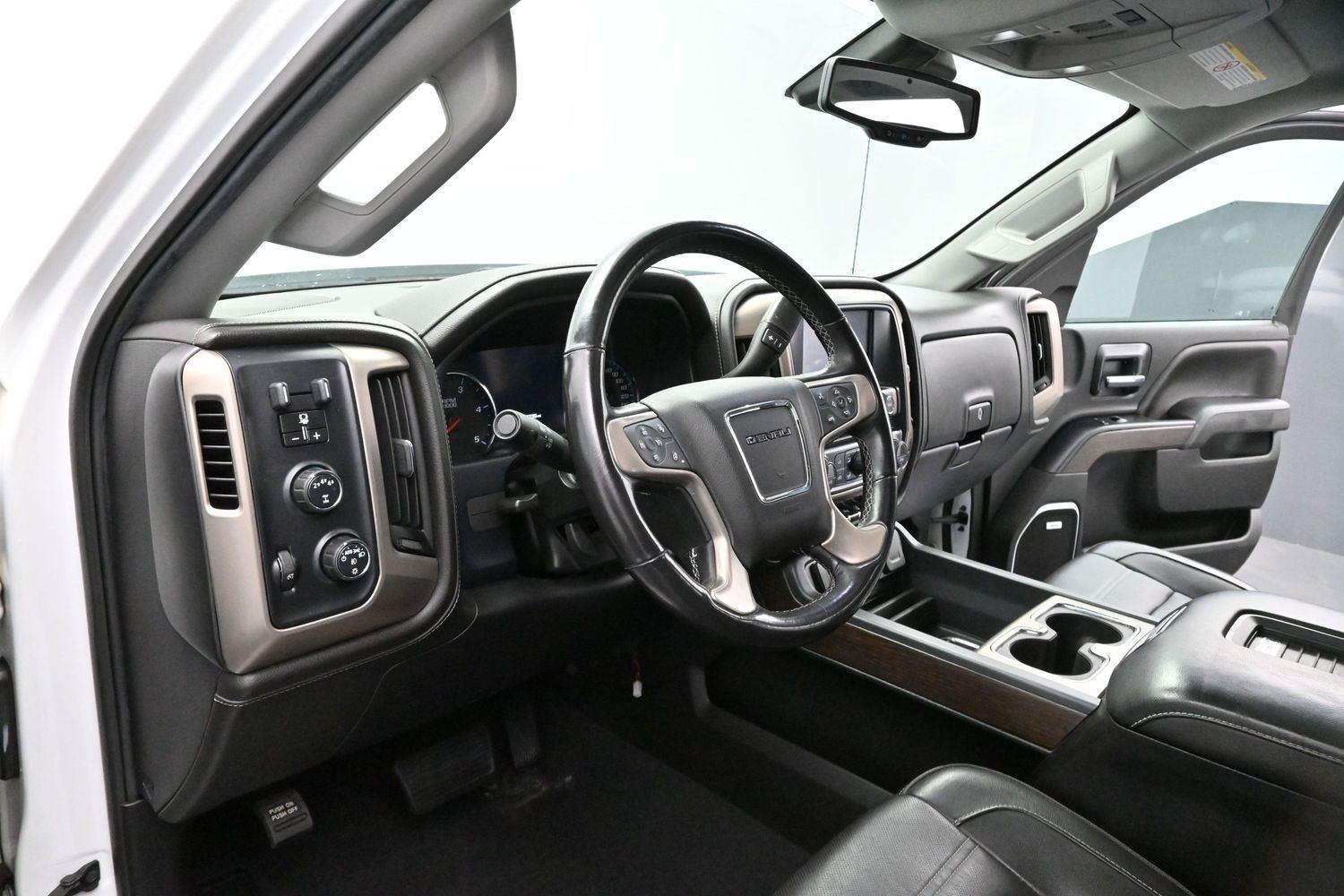 Used 2019 GMC Sierra 2500 Denali w/ Duramax Plus Package AWD/4WD image 13