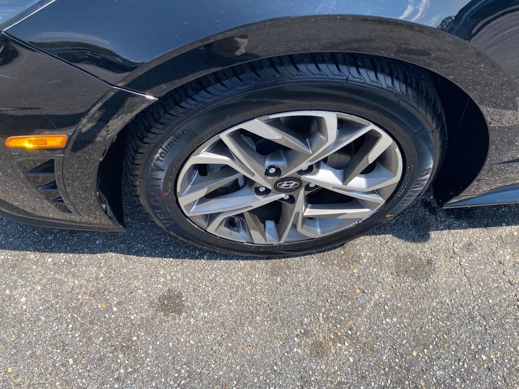 Used 2021 Hyundai Sonata SEL w/ Preferred Accessory Package FWD image 18