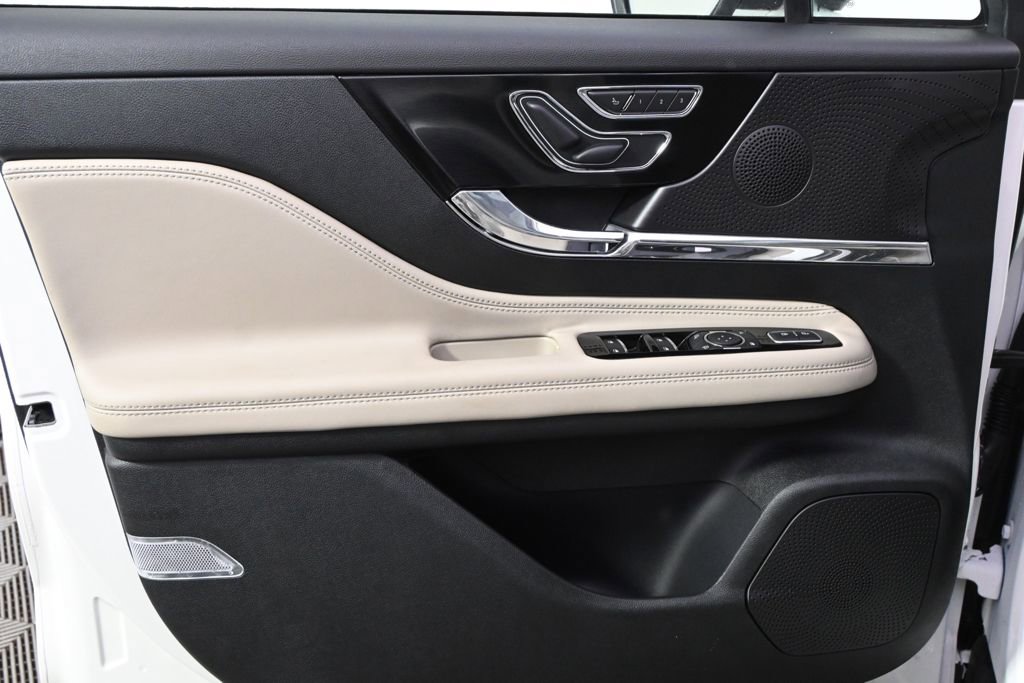 New 2026 Lincoln Corsair Premiere image 22