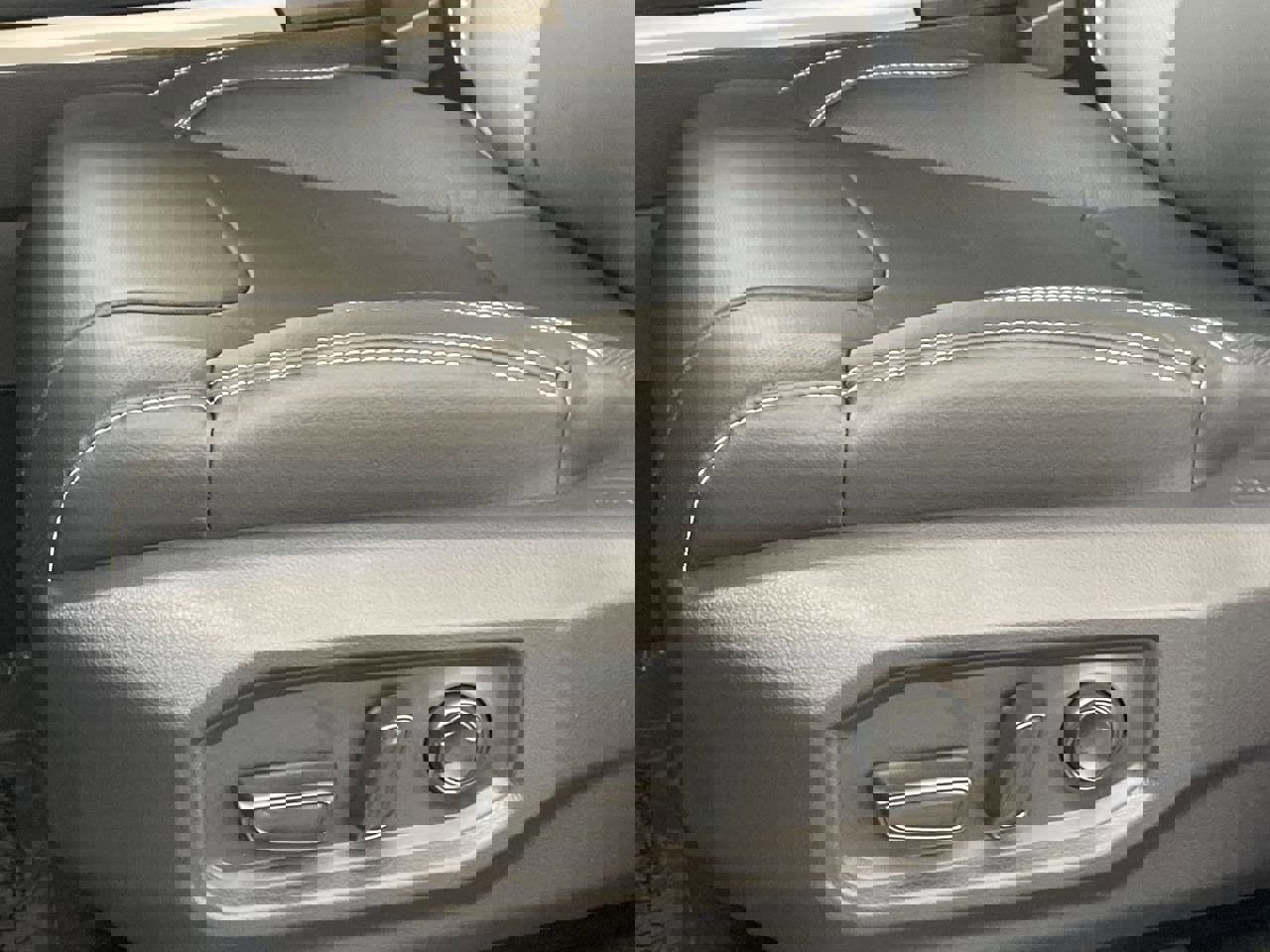New 2026 Toyota Tundra Limited image 18