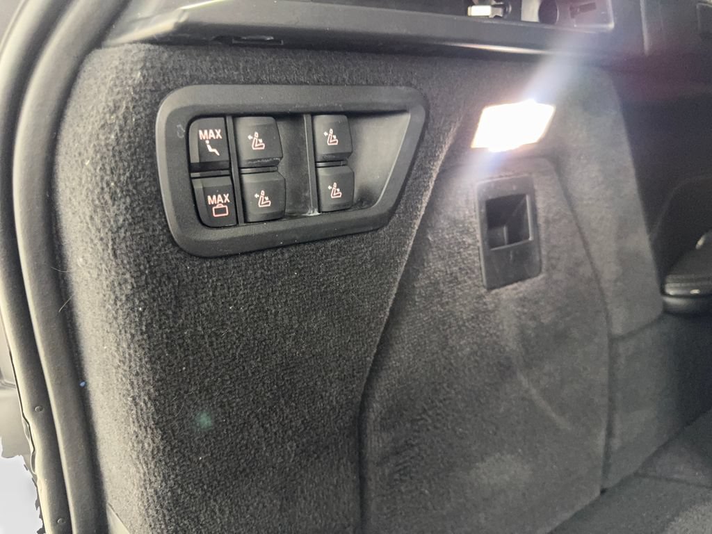 Used 2020 BMW X7 xDrive40i w/ Premium Package AWD/4WD image 88