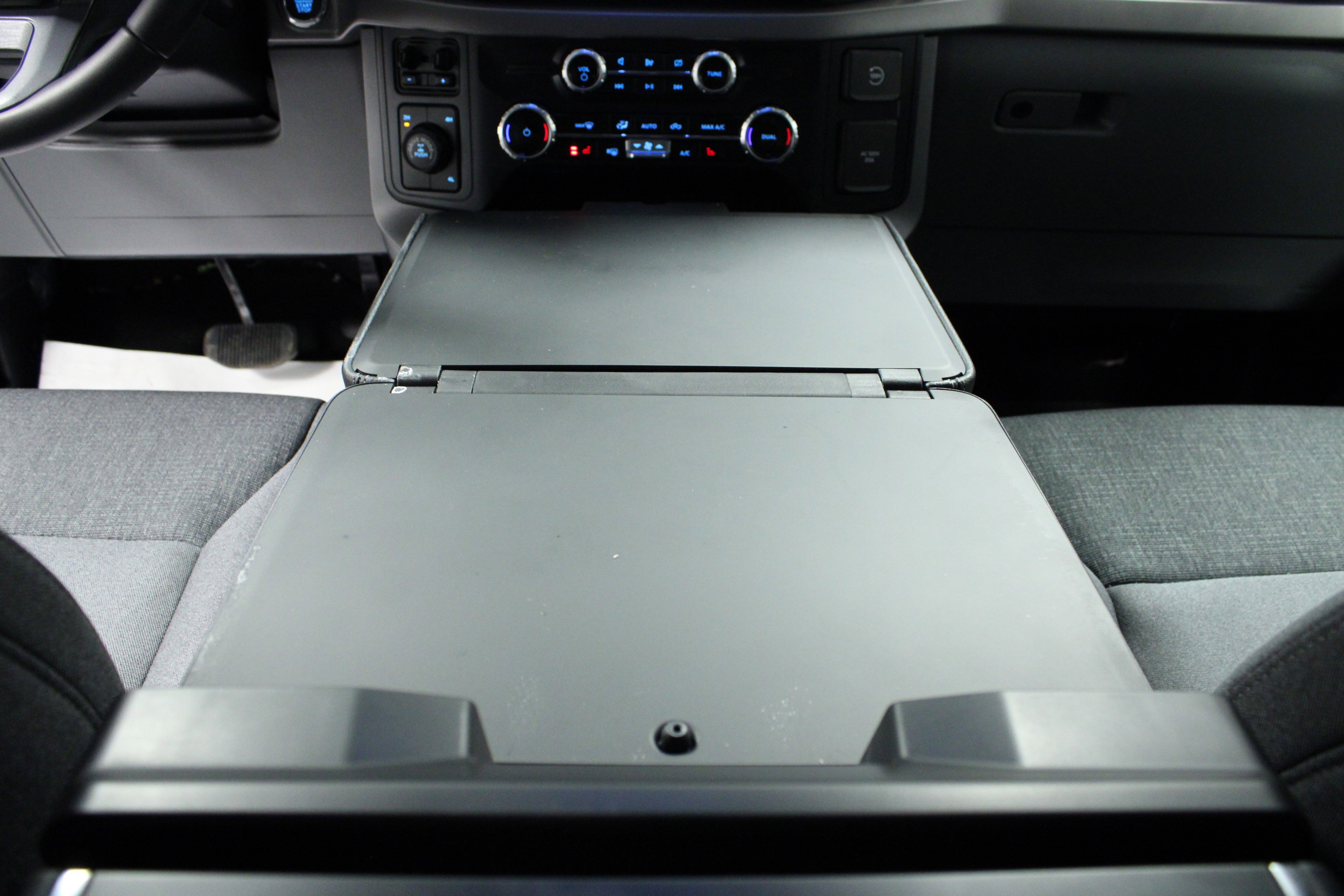 Used 2024 Ford F150 XLT w/ Equipment Group 302A MID image 20