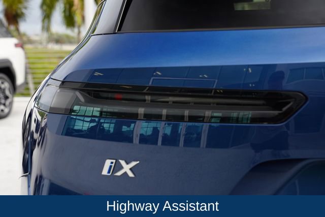 Used 2025 BMW iX xDrive50 image 15
